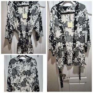Dress Forum Los Angeles Floral Kimono Wrap Top Size Large NWT